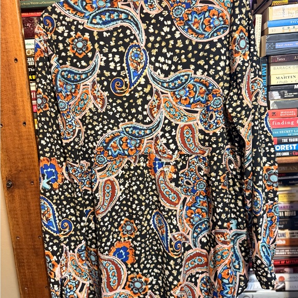 DR2 Multicolor Paisley Top - Picture 3 of 4